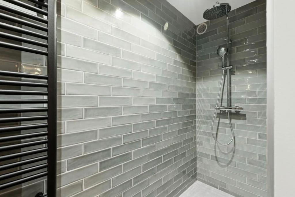 Raphaelle - Trendy Met 2 Slaapkamers Apartment *